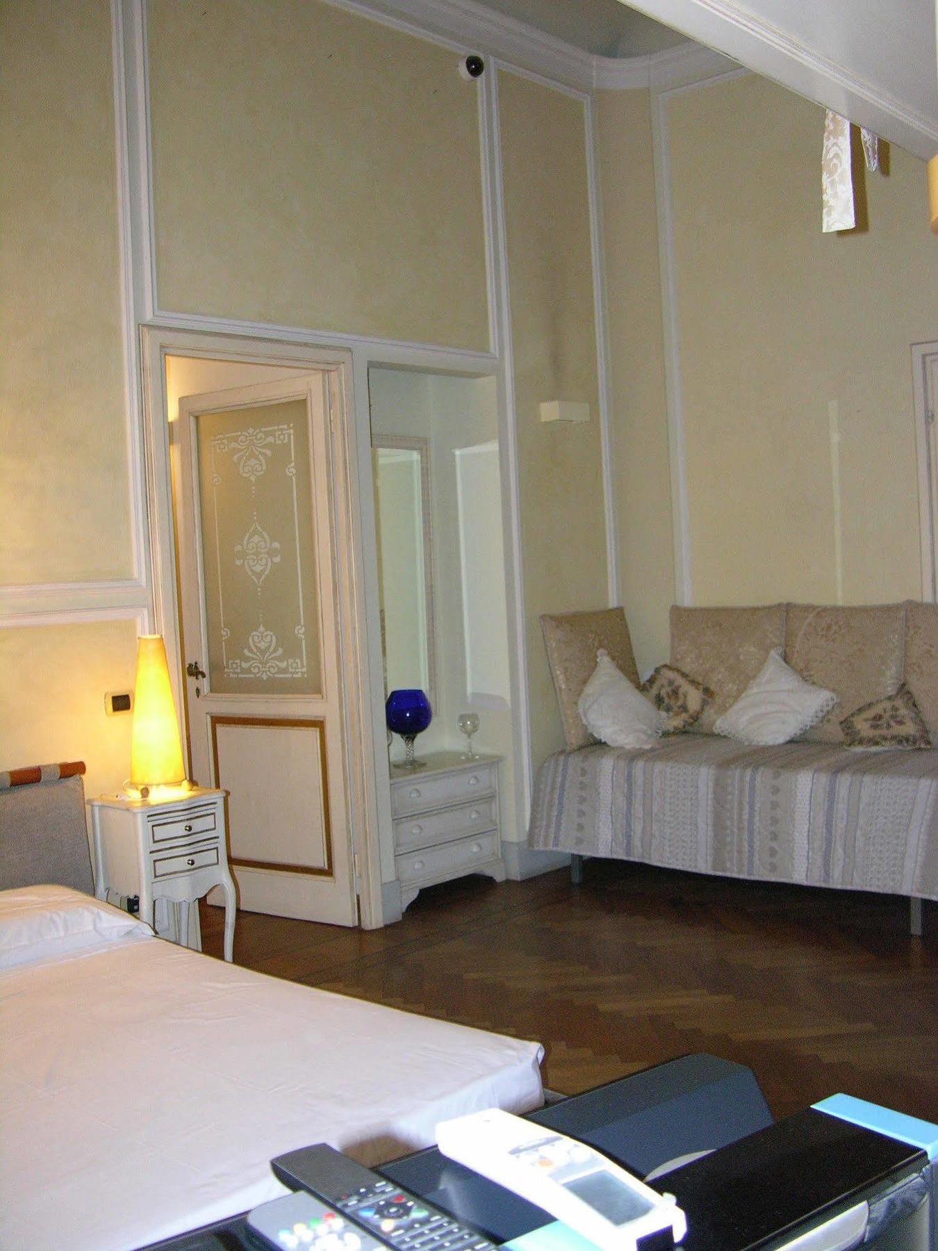 Booking Firenze Appartamenti Ngoại thất bức ảnh